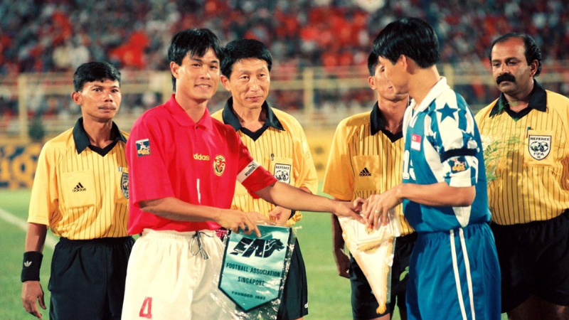 Nguyễn Hữu Thắng trong vai trò cầu thủ, đội trưởng